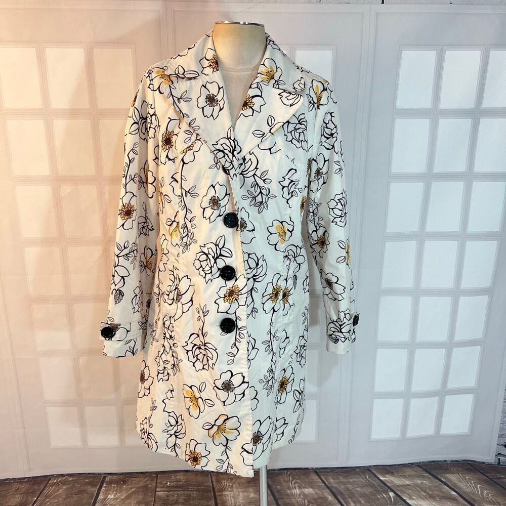 Relativity Black White Floral Long Sleeve Button Front Rain Jacket Size Medium